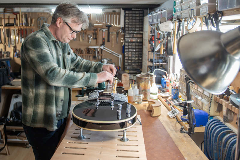 Gitaar repareren Luthier Yvo Haven